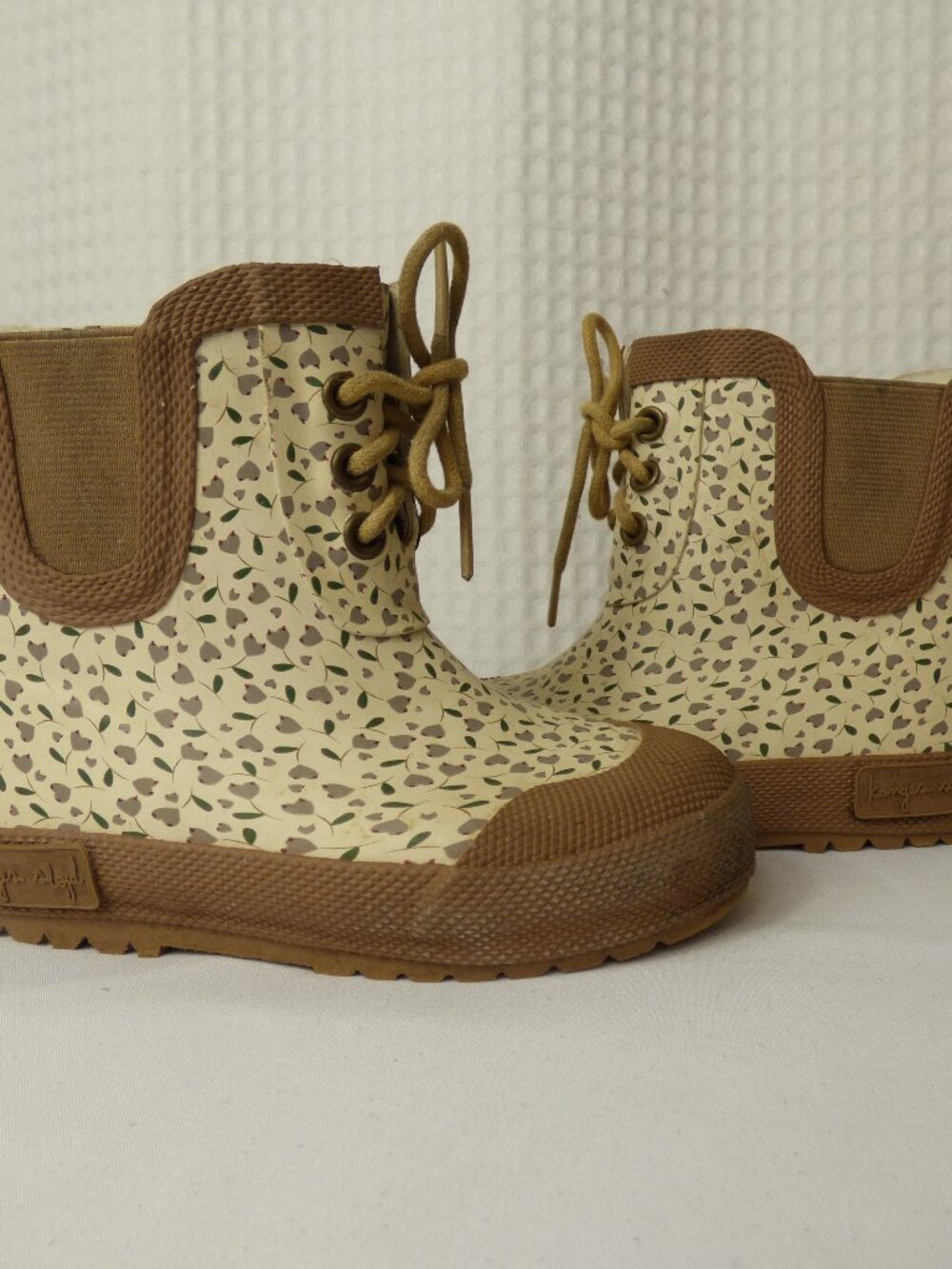 Konges Slojd Toddler Floral Thermo Boots in Milk Tank, Size 9